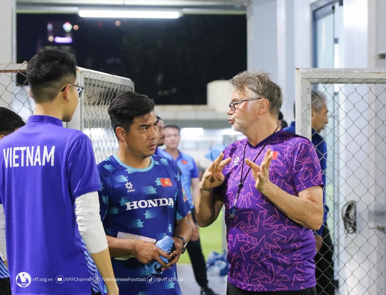 HLV Troussier đã rút ra bài học gì sau trận thua Indonesia ở Asian Cup?- Ảnh 1.