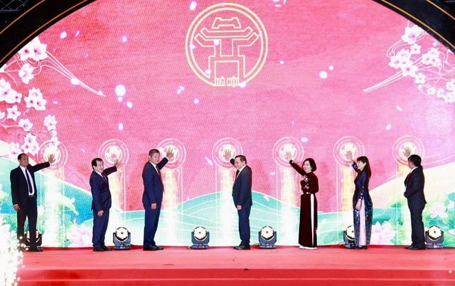 Hà Nội mở màn chuỗi sự kiện đặc sắc của du lịch 2024 - Ảnh 1.