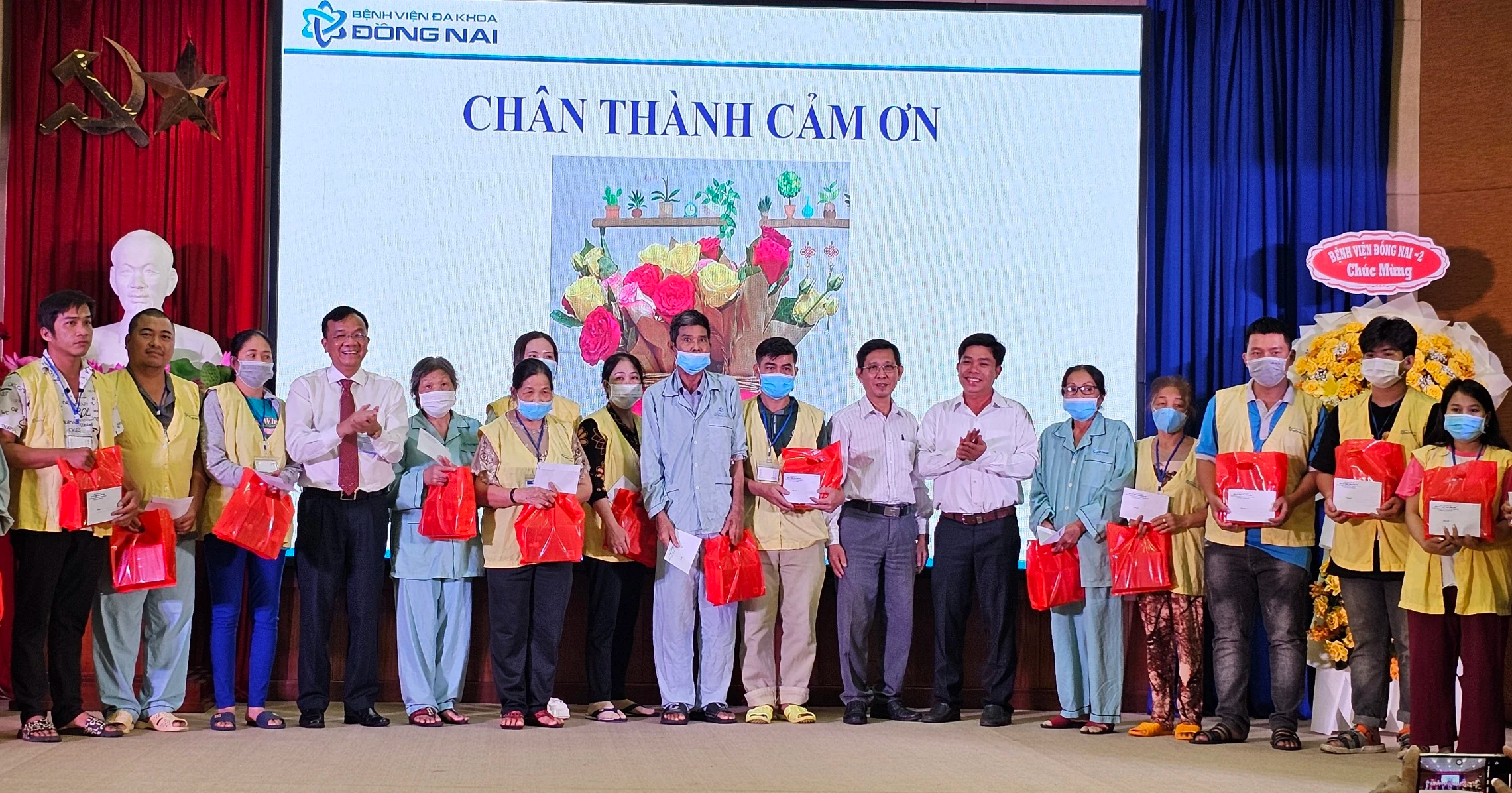 Hàng chục bệnh nhân vô gia cư ở Đồng Nai được miễn viện phí- Ảnh 1. Hàng chục bệnh nhân vô gia cư ở Đồng Nai được miễn viện phí- Ảnh 1.