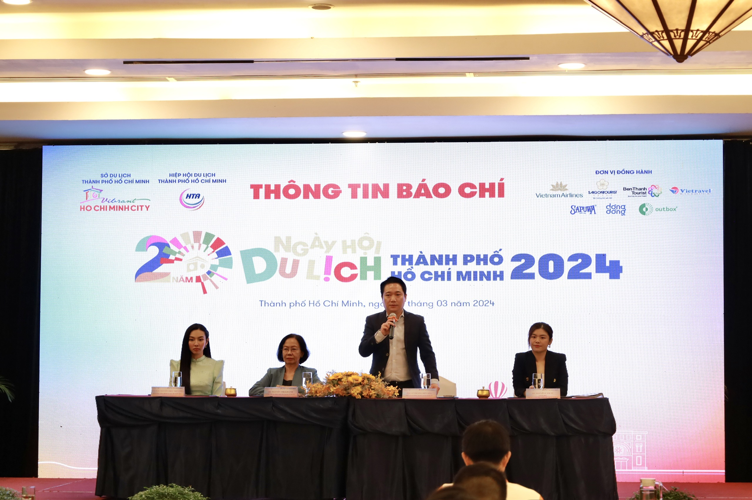Hàng trăm sản phẩm hấp dẫn tại Ngày hội Du lịch TP.HCM lần thứ 20- Ảnh 1. Hàng trăm sản phẩm hấp dẫn tại Ngày hội Du lịch TP.HCM lần thứ 20- Ảnh 1.