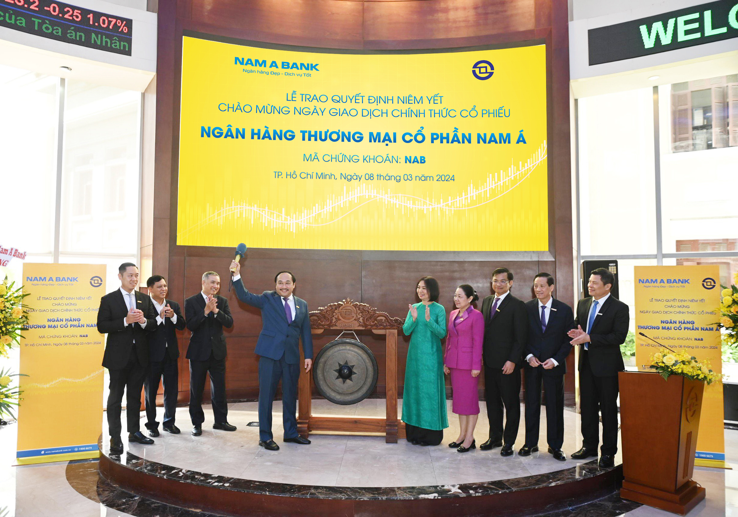 Hơn 1 tỉ cổ phiếu Nam A Bank chính thức niêm yết trên sàn HOSE- Ảnh 1. Hơn 1 tỉ cổ phiếu Nam A Bank chính thức niêm yết trên sàn HOSE- Ảnh 1.