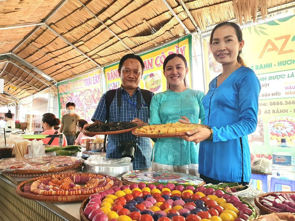 Lễ hội Bánh dân gian Nam Bộ là sự kiện thường niên của TP Cần Thơ. Ảnh TP