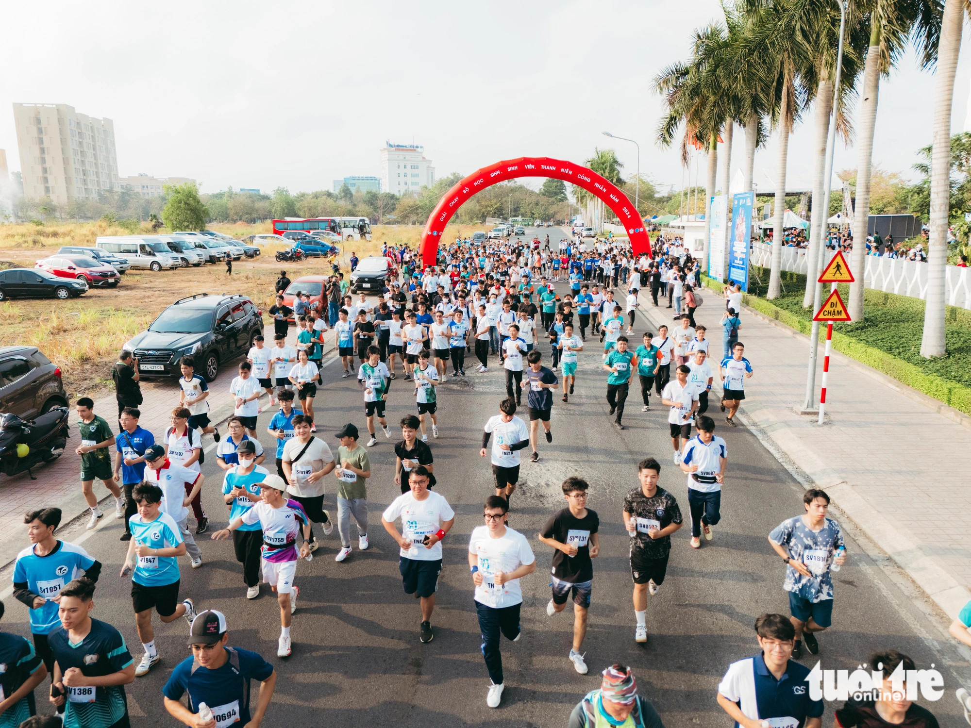 Hơn 3000 Runners trẻ tham gia giải chạy Việt dã học sinh, sinh viên TP.HCM tại Làng Đại học Quốc gia - Ảnh: THANH HIỆP Hơn 3.000 bạn trẻ tham gia giải chạy việt dã học sinh, sinh viên TP.HCM tại Làng Đại học Quốc gia - Ảnh: THANH HIỆP