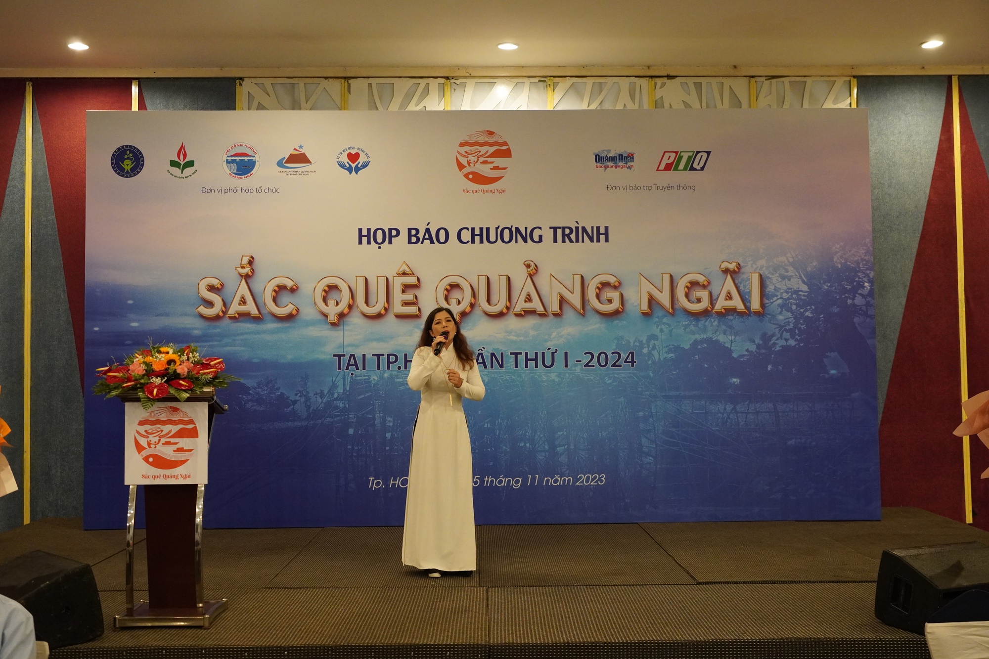 Khởi động chương trình Sắc quê Quảng Ngãi 2024 tại TP HCM - Ảnh 1. Khởi động chương trình Sắc quê Quảng Ngãi 2024 tại TP HCM - Ảnh 1.
