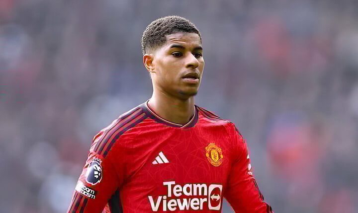 Rashford ghi bàn cho Man Utd.
