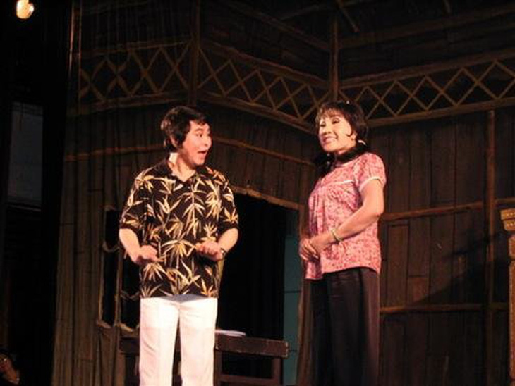 Minh Vương giận lẫy Lệ Thủy trên sân khấu- Ảnh 5. Nghệ sĩ Lệ Thủy – Minh Vương 'lập đoàn hát'