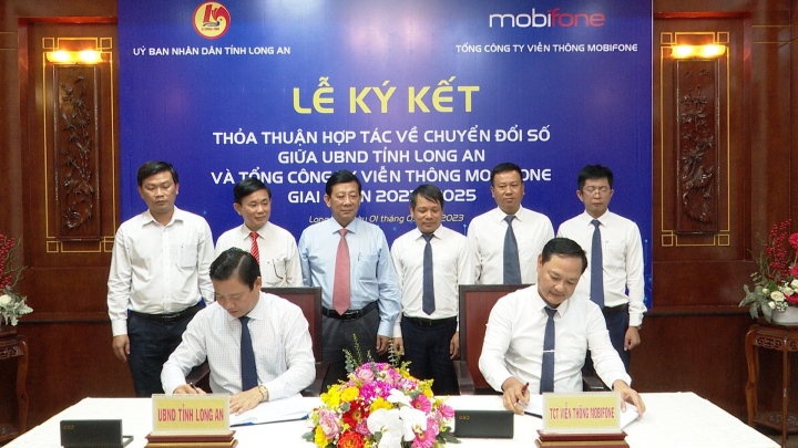 MobiFone-ky-ket-thoa-thuan-hop-tac-cung-tinh-Long - Vietnam.vn MobiFone ký kết thỏa thuận hợp tác, cùng tỉnh Long An chuyển đổi số - 1