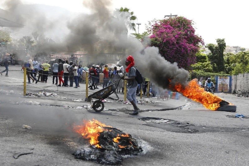 Khủng hoảng Haiti: Người dân biểu tình đòi Thủ tướng từ chức, Mỹ 'ra tay', LHQ hối HĐBA hành động khẩn. AP