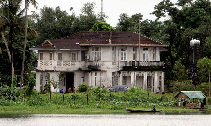 Căn biệt thự ven hồ của bà Aung San Suu Kyi ở Yangon, Myanmar hồi năm 2009. Ảnh: AFP