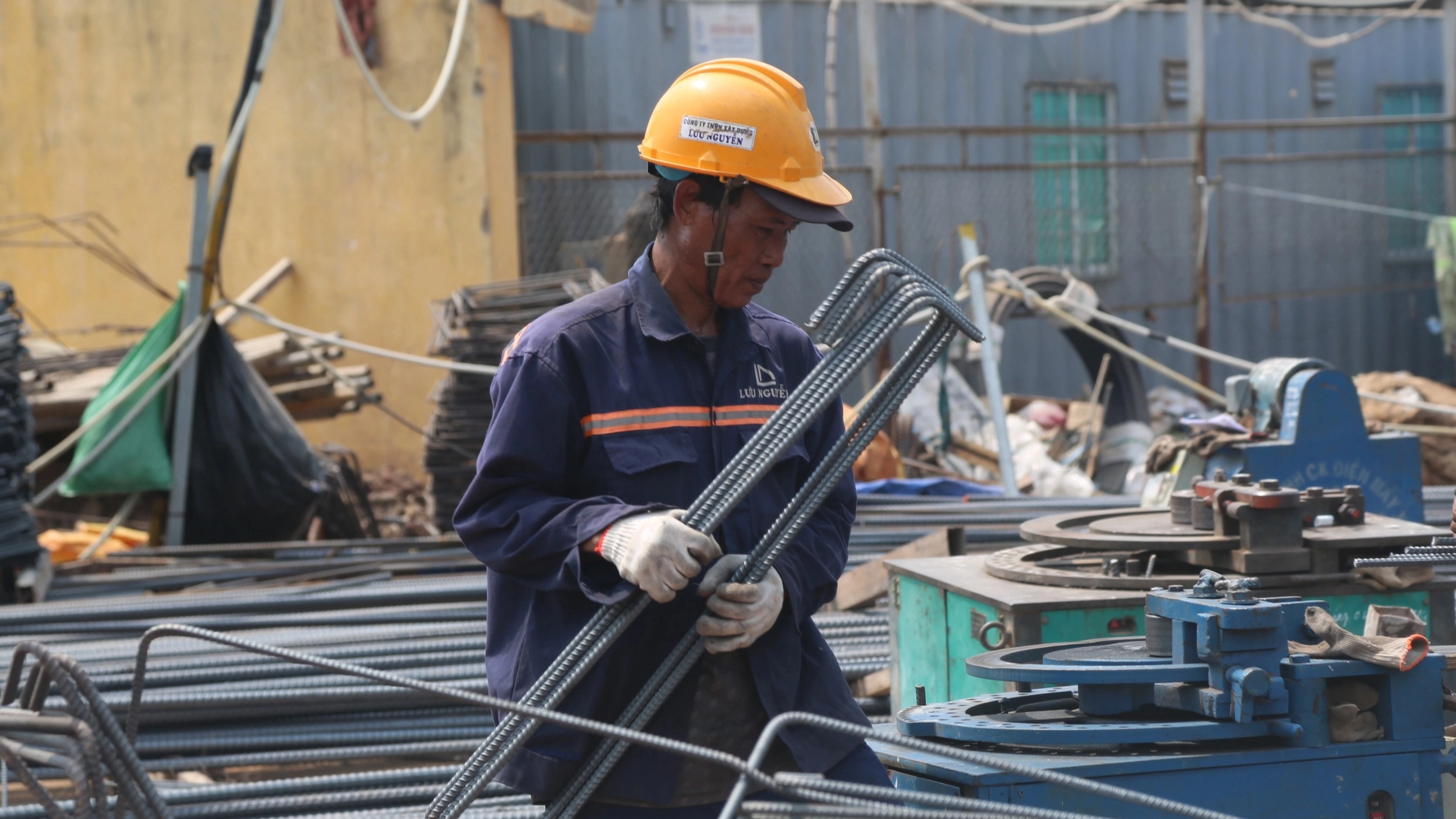 Nhà ga T3 sân bay Tân Sơn Nhất tăng tốc trong những ngày nắng nóng đổ lửa- Ảnh 4. Nhà ga T3 sân bay Tân Sơn Nhất tăng tốc trong những ngày nắng nóng đổ lửa- Ảnh 4.
