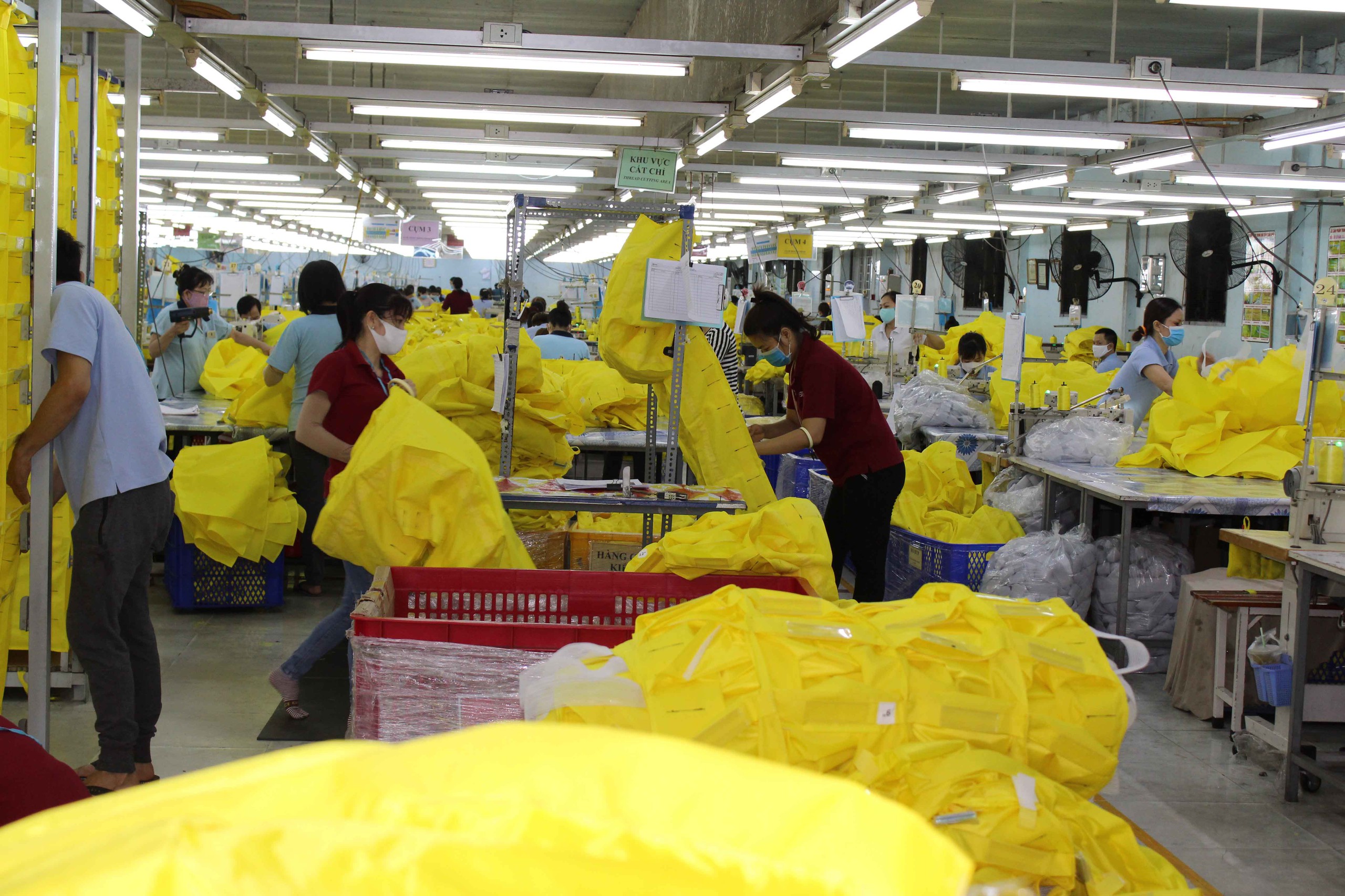 Nợ thuế gần 100 tỉ đồng, dệt may Gia Định bị dừng làm thủ tục hải quan- Ảnh 1. Nợ thuế gần 100 tỉ đồng, dệt may Gia Định bị dừng làm thủ tục hải quan- Ảnh 1.