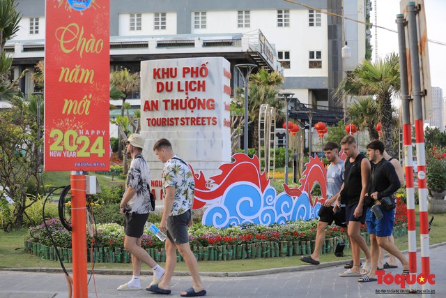 Đà Nẵng: “Phố Tây” sẽ tiếp tục được làm mới để hút khách du lịch! - Ảnh 1. Đà Nẵng: “Phố Tây” sẽ tiếp tục được làm mới để hút khách du lịch! - Ảnh 1.