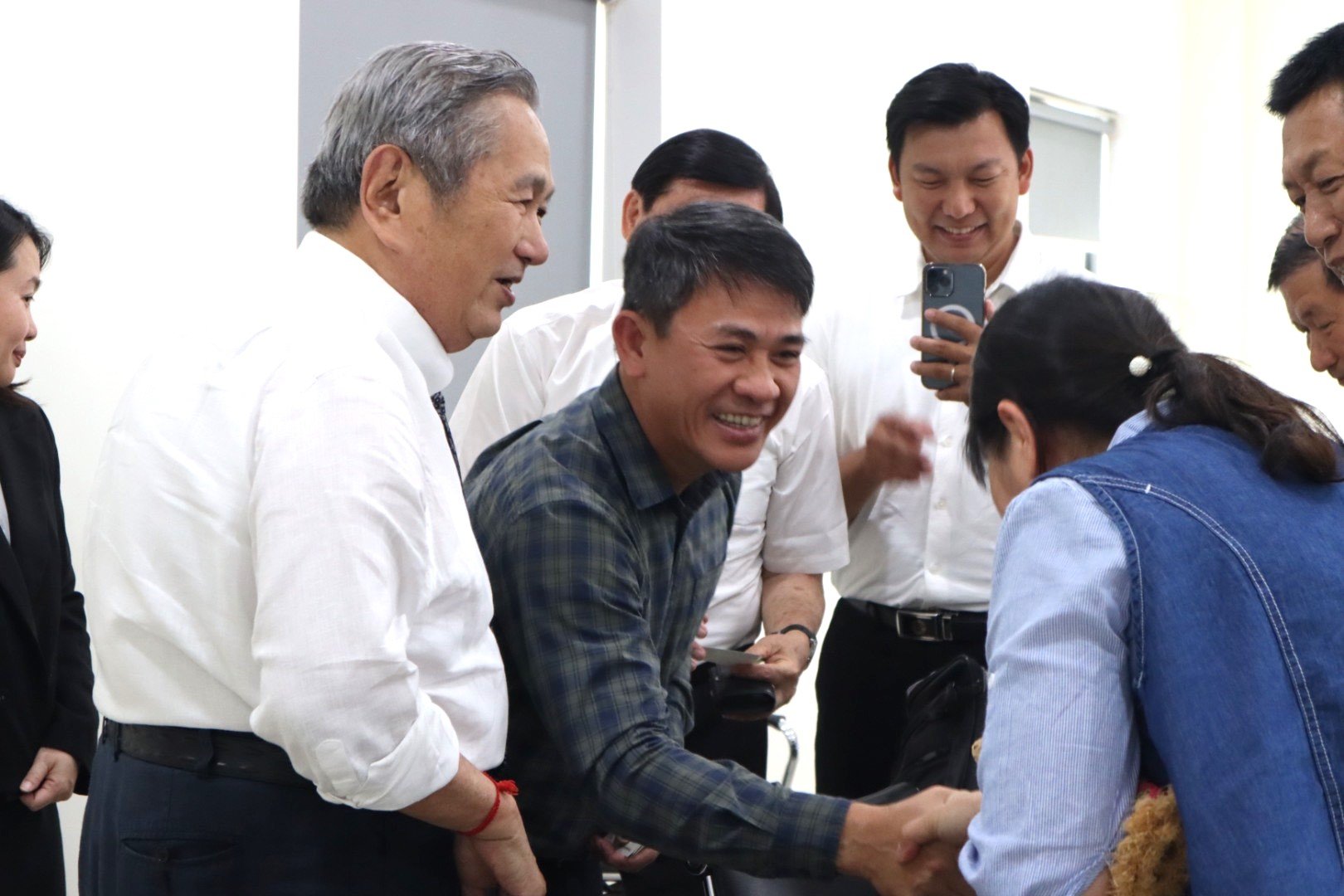 Ông Trần Bảo Sơn - Tổng Giám đốc THACO AGRI tiếp đón đoàn Ông Trần Bảo Sơn - Tổng Giám đốc THACO AGRI tiếp đón đoàn