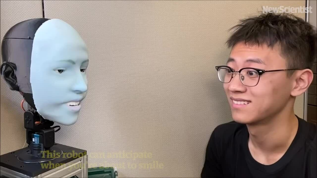 Robot AI tiên đoán và cười cùng lúc với người đối diện