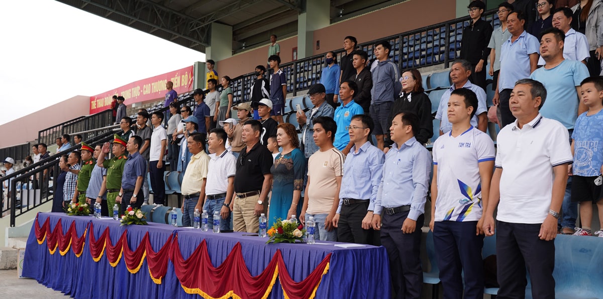 Ông Huỳnh Quang Nhung - Phó Tổng Giám đốc phụ trách kinh doanh THACO INDUSTRIES tham dự Lễ khai mạc Ông Huỳnh Quang Nhung - Phó Tổng Giám đốc phụ trách kinh doanh THACO INDUSTRIES tham dự Lễ khai mạc