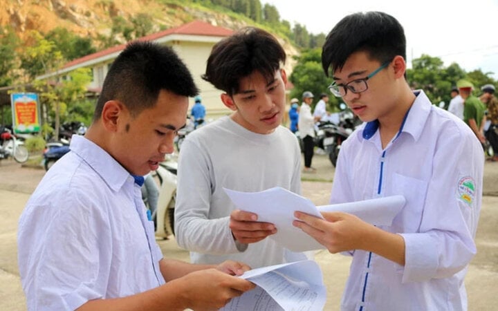 Kỳ thi tuyển sinh các lớp đầu cấp ở TP.HCM sẽ được chia 2 đợt.
