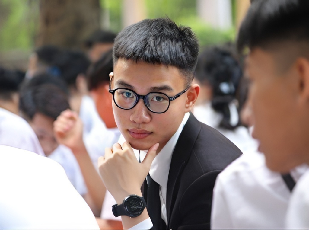 Thủ khoa khối C00 toàn quốc nuối tiếc vì… điểm chưa cao như mong đợi - Ảnh 1. Thủ khoa khối C00 toàn quốc nuối tiếc vì… điểm chưa cao như mong đợi - Ảnh 1.