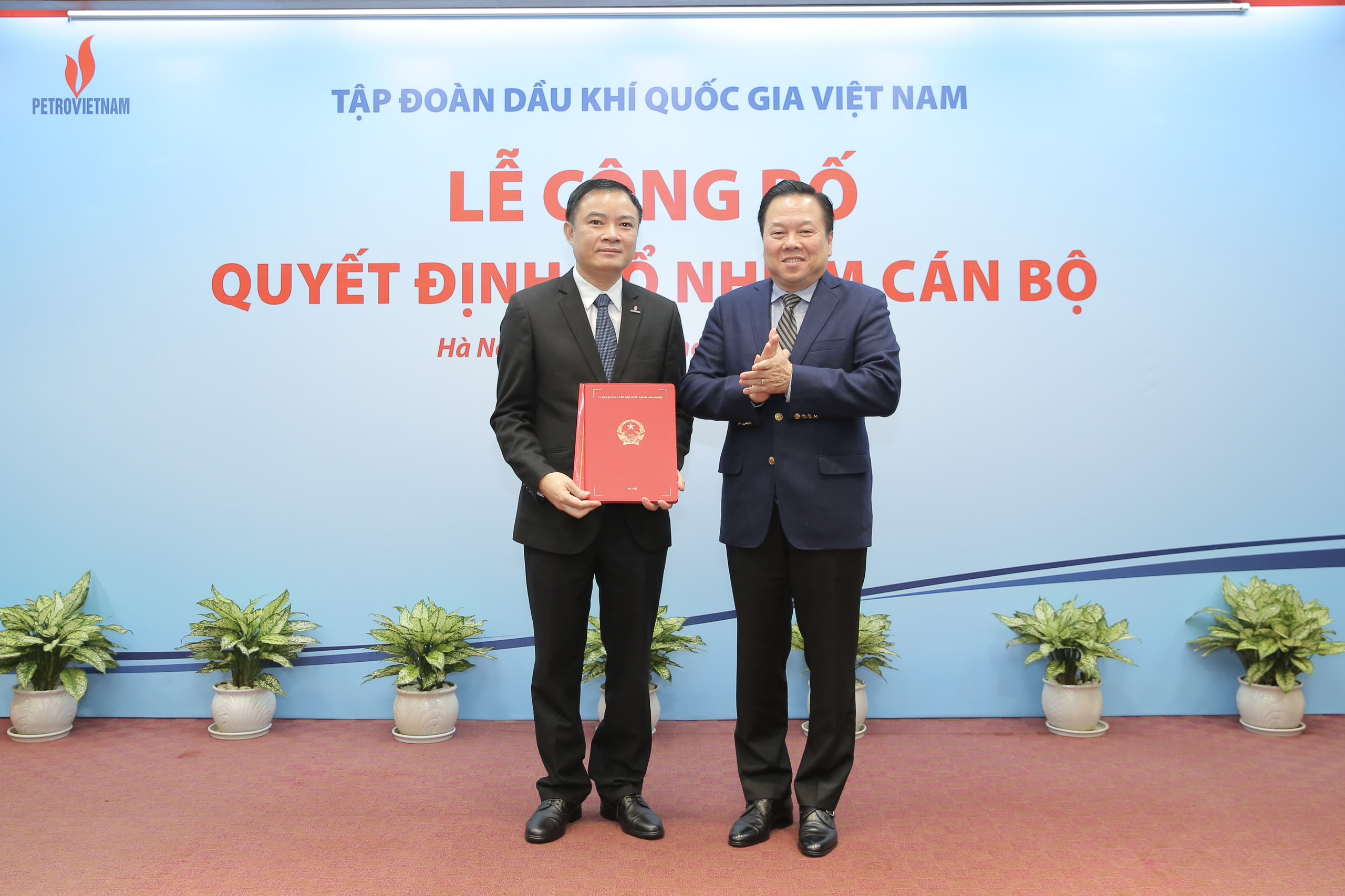 Tiếp nối nguồn lực, kiến tạo tương lai, đưa Petrovietnam tới đỉnh cao mới- Ảnh 1. Tiếp nối nguồn lực, kiến tạo tương lai, đưa Petrovietnam tới đỉnh cao mới- Ảnh 1.