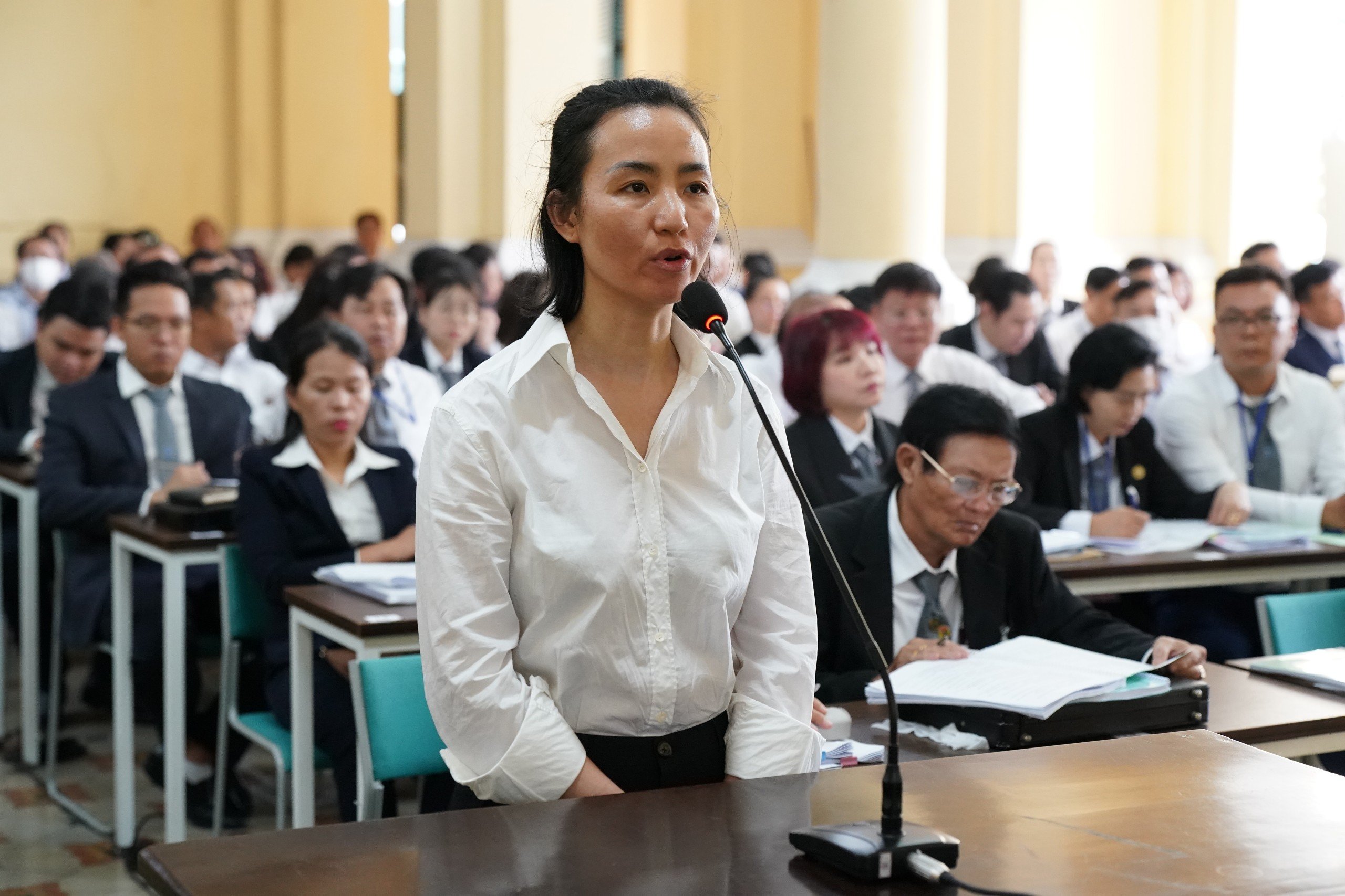 Cựu Phó tổng giám đốc SCB: 'Tôi thất vọng về chị Trương Mỹ Lan'- Ảnh 1. Cựu Phó tổng giám đốc SCB: 'Tôi thất vọng về chị Trương Mỹ Lan'- Ảnh 1.