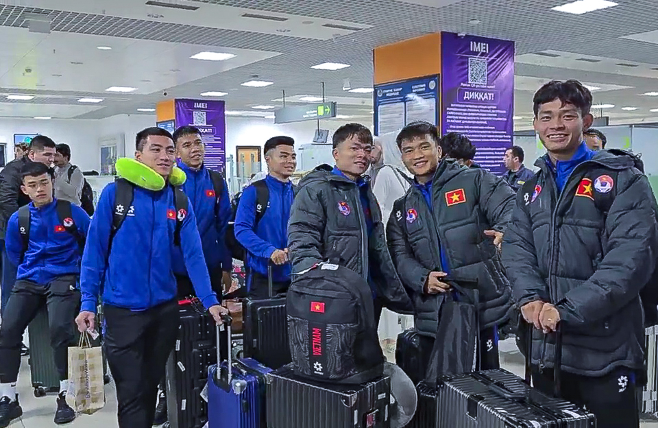 Trợ lý HLV Troussier và U.23 Việt Nam chạm trán đối thủ mạnh Tajikistan khi nào?- Ảnh 1. Trợ lý HLV Troussier và U.23 Việt Nam chạm trán đối thủ mạnh Tajikistan khi nào?- Ảnh 1.