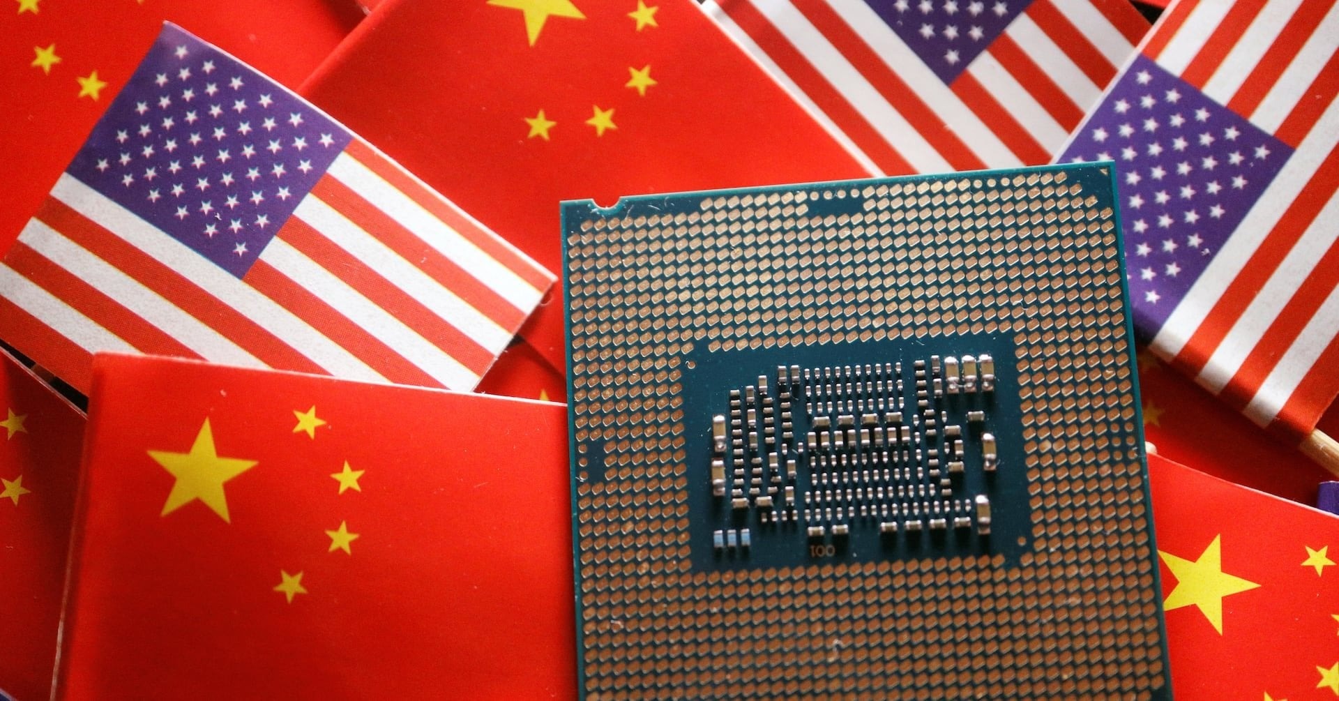 Trung Quốc cấm CPU của Intel và AMD trong máy tính chính phủ- Ảnh 1. Trung Quốc cấm CPU của Intel và AMD trong máy tính chính phủ- Ảnh 1.