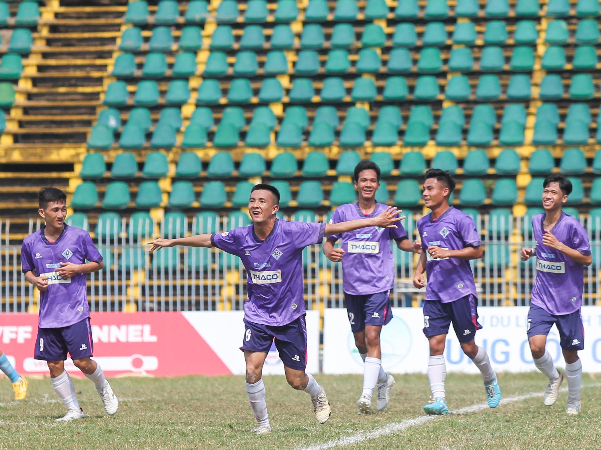 Trường ĐH Cần Thơ gặp đối thủ đầy duyên nợ ĐH Trà Vinh trận play-off miền Tây- Ảnh 1. Trường ĐH Cần Thơ gặp đối thủ đầy duyên nợ ĐH Trà Vinh trận play-off miền Tây- Ảnh 1.