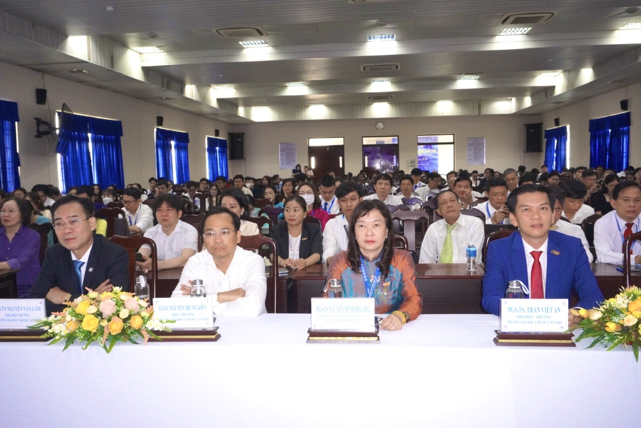 Trường ĐH Y dược Cần Thơ có cơ chế đặc biệt cho sinh viên làm khoa học- Ảnh 1. Trường ĐH Y dược Cần Thơ có cơ chế đặc biệt cho sinh viên làm khoa học- Ảnh 1.