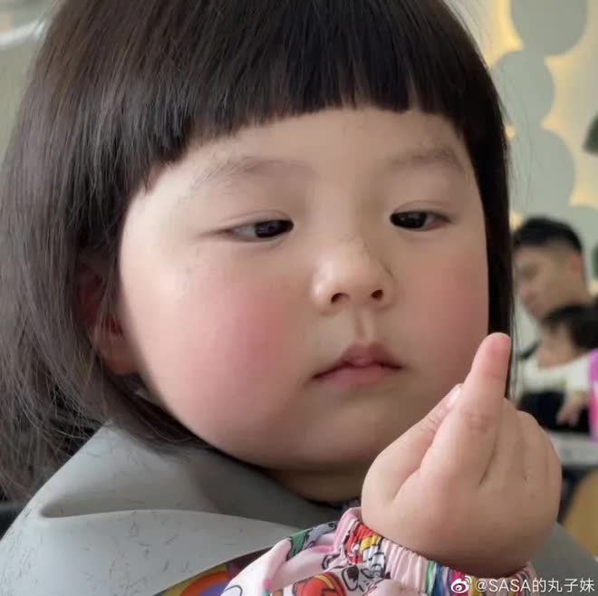 Từng khiến cư dân mạng thích mê với loạt biểu cảm cực dễ thương, cuộc sống của cô bé Sasa bây giờ ra sao? - Ảnh 1. Từng khiến cư dân mạng thích mê với loạt biểu cảm cực dễ thương, cuộc sống của cô bé Sasa bây giờ ra sao? - Ảnh 1.
