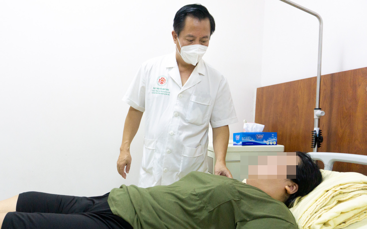 Uống cà phê giảm cân, nhập viện khi não đã tổn thương, suy thận…- Ảnh 4. Tổn thương gan, suy thận vì thuốc giảm cân