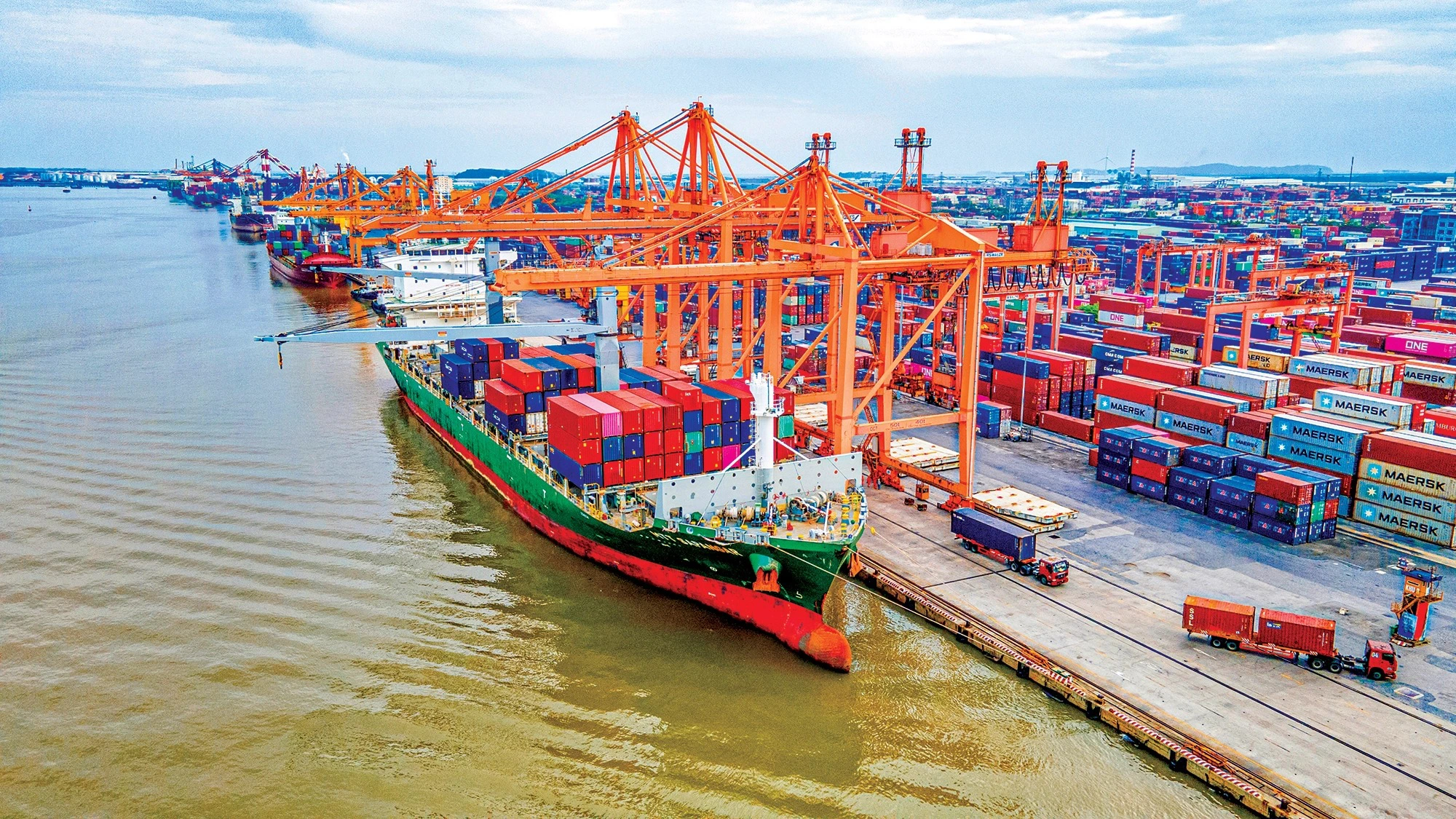 Xã hội hóa công tác nạo vét luồng hàng hải nhưng phải đảm bảo minh bạch- Ảnh 1. Xã hội hóa công tác nạo vét luồng hàng hải nhưng phải đảm bảo minh bạch- Ảnh 1.