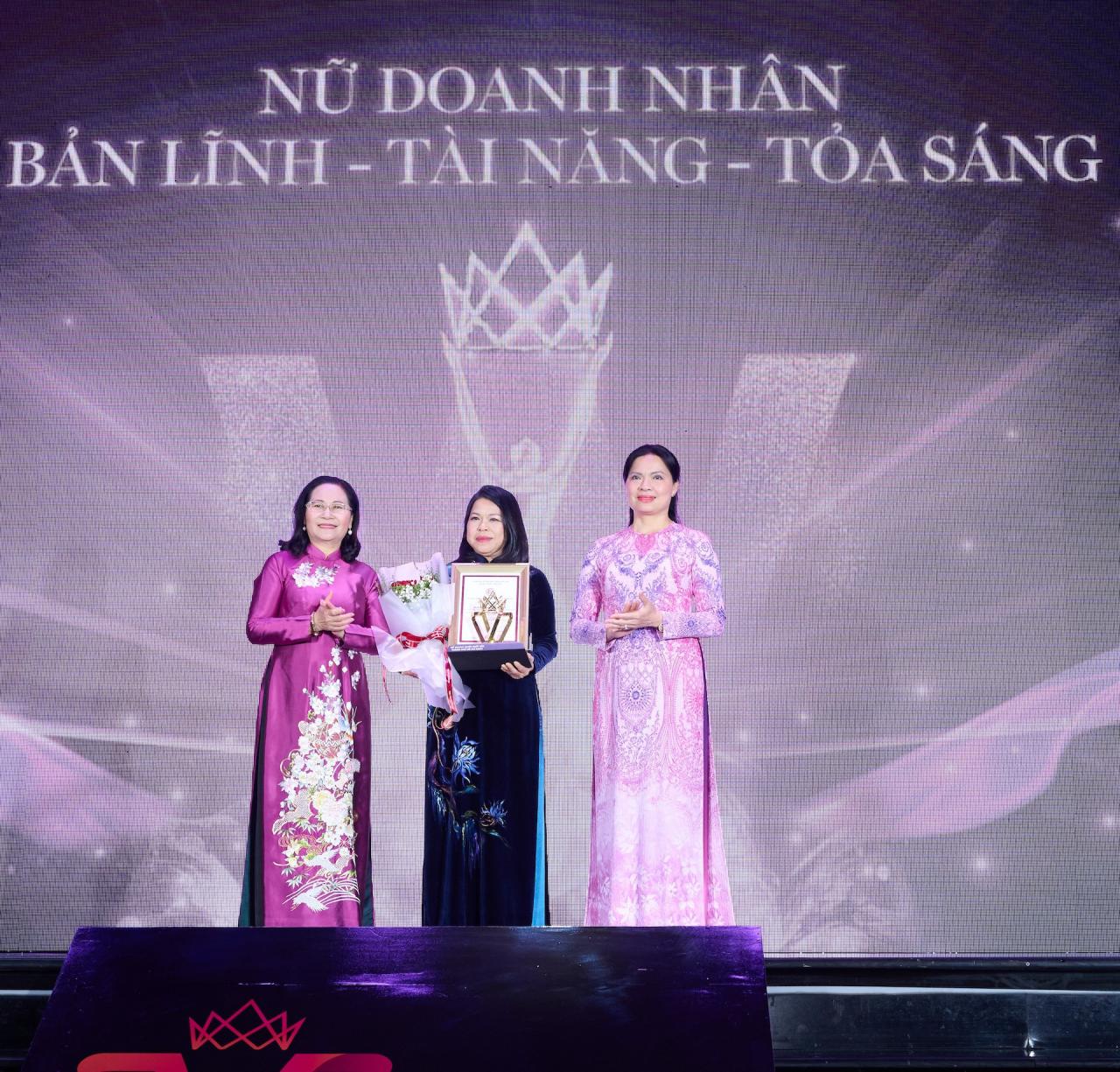 ba-dang-thi-uyen-linh-776 - Vietnam.vn ba dang thi uyen linh.jpg