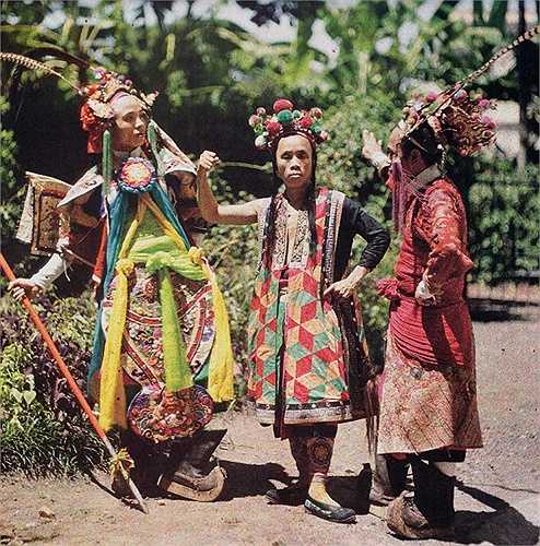 bo-anh-mau-cuc-hiem-ve-viet-nam-hon-100-nam-truoc-12-17 - Vietnam.vn
