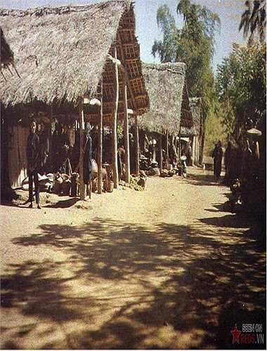 bo-anh-mau-cuc-hiem-ve-viet-nam-hon-100-nam-truoc-30-16 - Vietnam.vn Chợ Bắc Lệ, Lạng Sơn, 1915. (B.Hương/tổng hợp)