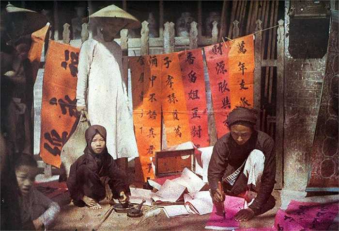 bo-anh-mau-cuc-hiem-ve-viet-nam-hon-100-nam-truoc-6-17 - Vietnam.vn Cảnh cho chữ, viết đối ngày Tết.