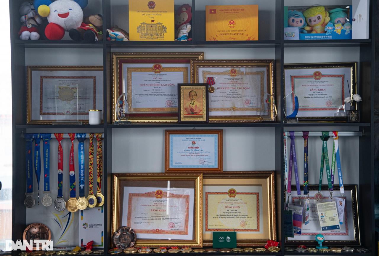 Kiếm thủ Vũ Thành An đưa môn thể thao quý tộc tới cộng đồng - 4 Kiếm thủ Vũ Thành An đưa môn thể thao quý tộc tới cộng đồng - 4