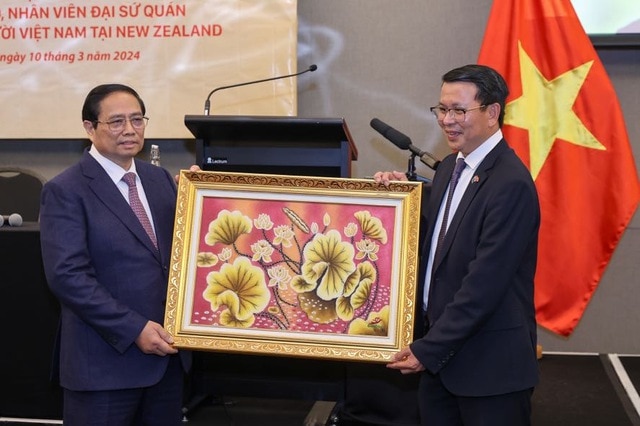 Thủ tướng Phạm Minh Chính gặp mặt, chia sẻ và động viên kiều bào tại New Zealand- Ảnh 9. - Vietnam.vn Thủ tướng Phạm Minh Chính gặp mặt, chia sẻ và động viên kiều bào tại New Zealand- Ảnh 9.
