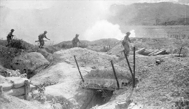 Ngày 29/3/1954: Đại tướng Võ Nguyên Giáp gửi thư cho cán bộ và chiến sĩ trước đợt tấn công vào khu Đông tập đoàn cứ điểm Điện Biên Phủ Ngày 29/3/1954: Đại tướng Võ Nguyên Giáp gửi thư cho cán bộ và chiến sĩ trước đợt tấn công vào khu Đông tập đoàn cứ điểm Điện Biên Phủ