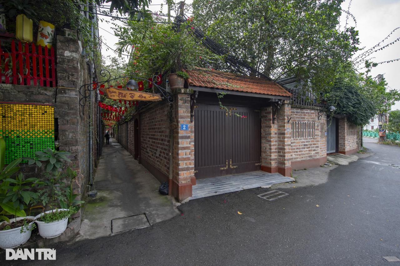 Hàng chục ngôi nhà cổng vòm nằm trong ngách dài chưa tới 100m ở Hà Nội - 1