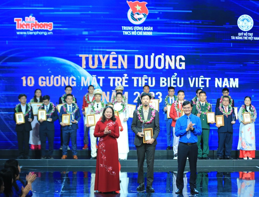 z5278109176581-97eda671e630baff3c70b74ae6cbb1ae-1-1174 - Vietnam.vn z5278109176581-97eda671e630baff3c70b74ae6cbb1ae-1.jpg