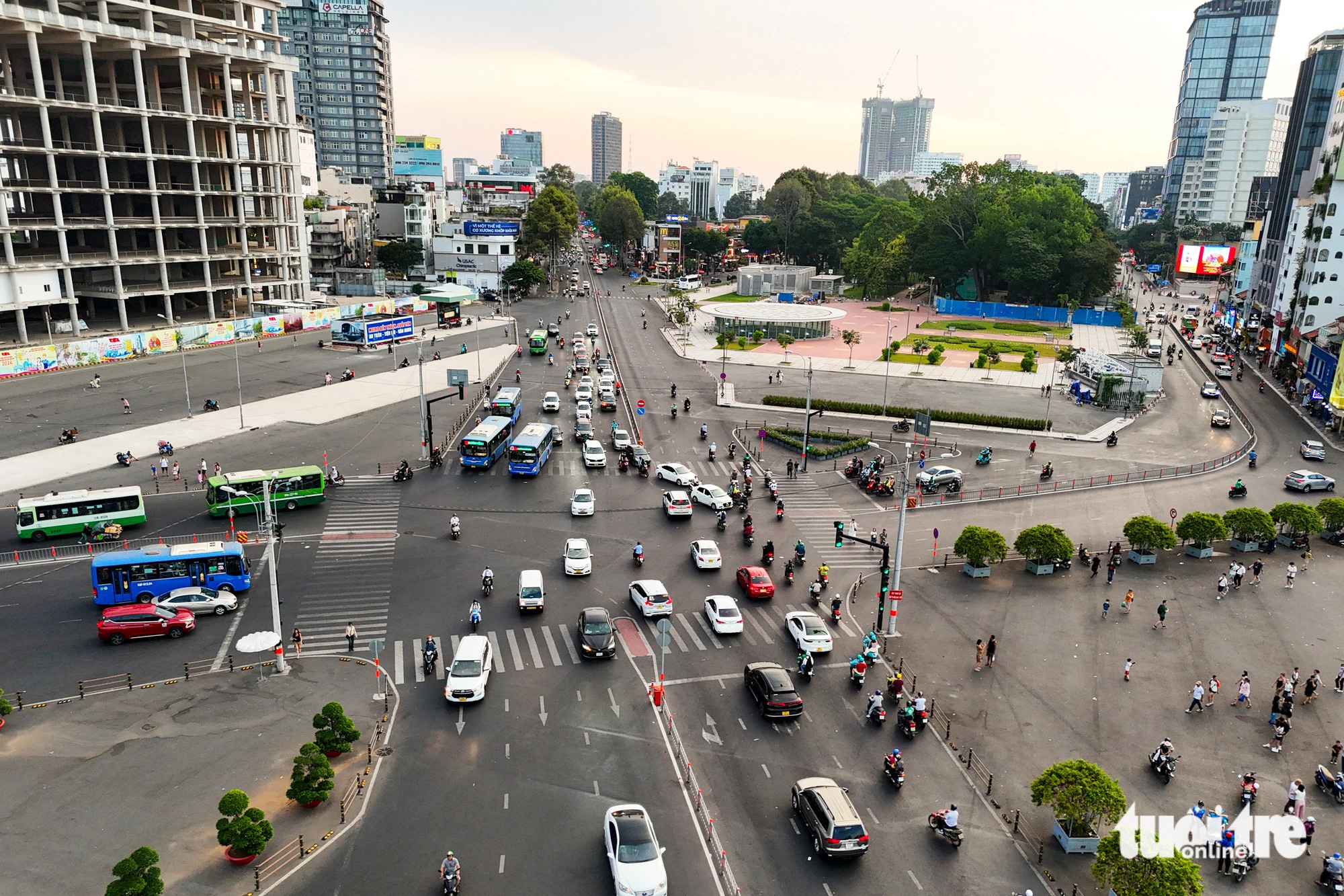 Cận cảnh những tượng đài hơn nửa thế kỷ ở TP.HCM sau tu sửa- Ảnh 14. Cận cảnh những tượng đài hơn nửa thế kỷ ở TP.HCM sau tu sửa- Ảnh 14.