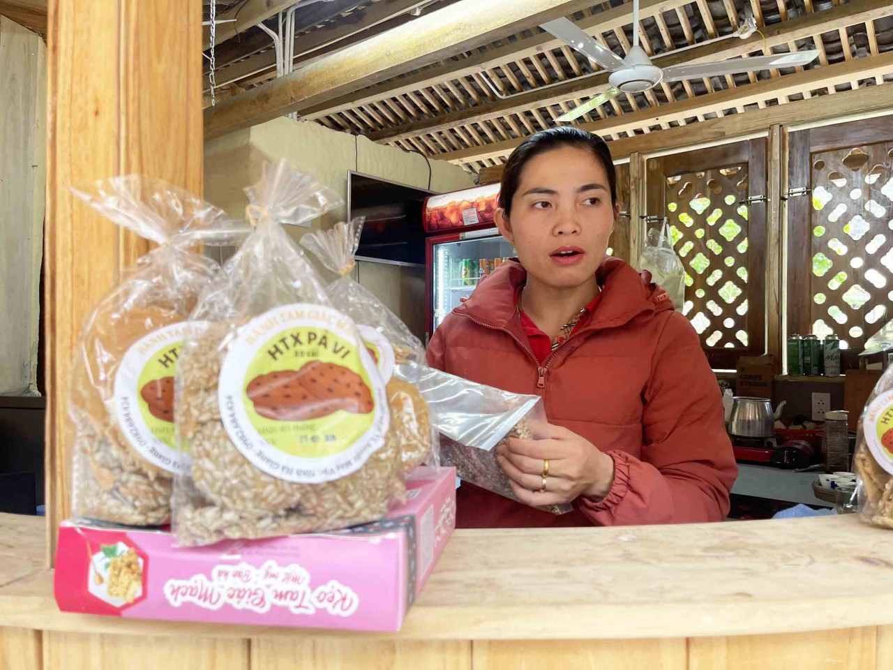 Phụ nữ vùng cao Hà Giang cùng 'dệt ước mơ' xóa đói giảm nghèo