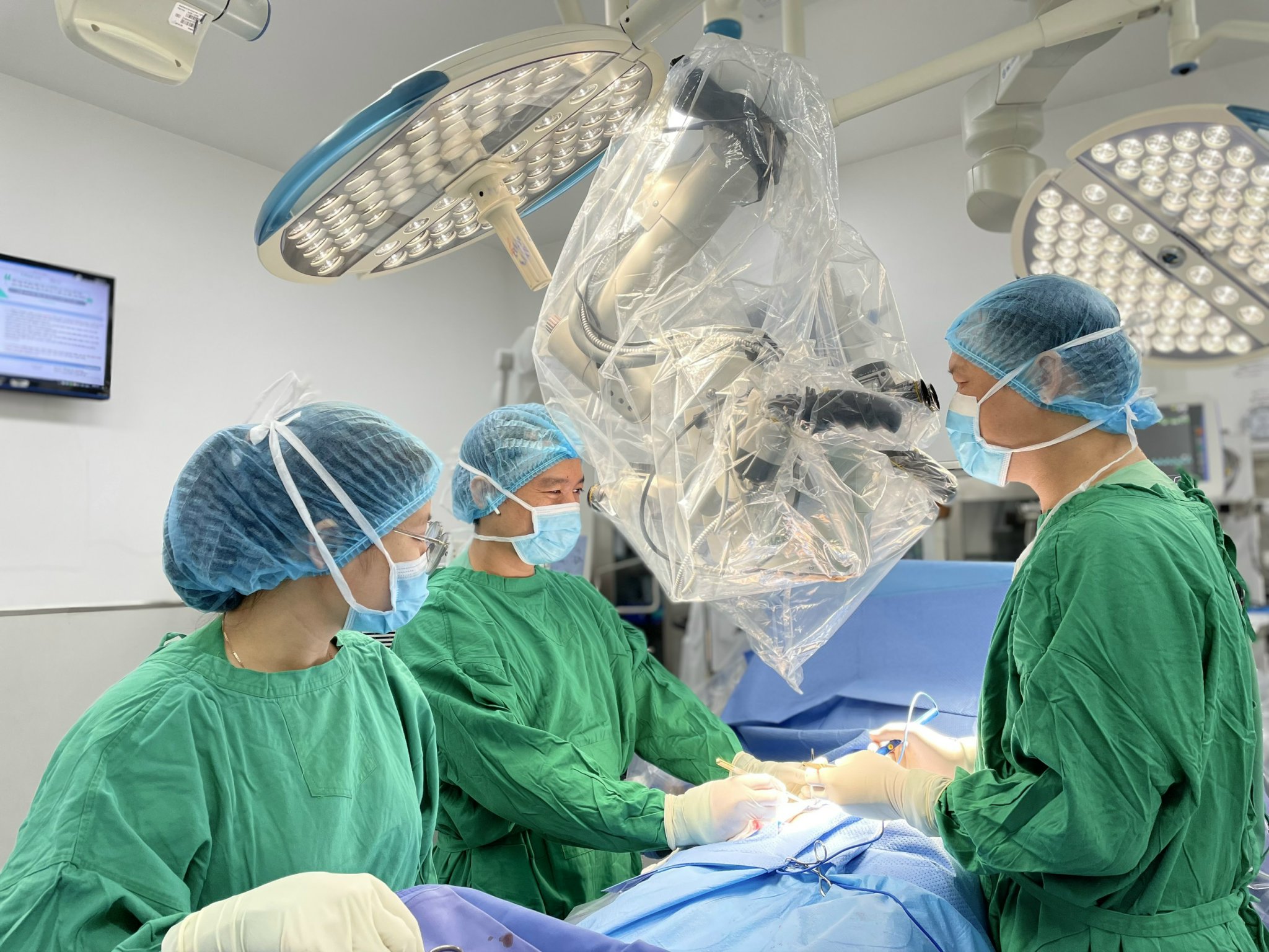 Đà Nẵng: Chàng trai mang nhiễm sắc thể nam lẫn nữ hiếm gặp trên thế giới- Ảnh 2. Đà Nẵng: Chàng trai mang nhiễm sắc thể nam lẫn nữ hiếm gặp trên thế giới- Ảnh 2.