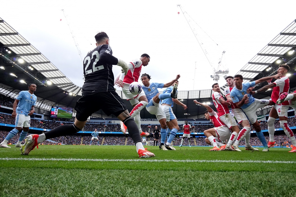 man city và arsenal cầm chân nhau trong cuộc đua vô địch ngoại hạng anh hình ảnh 2 man city va arsenal cam chan nhau trong cuoc dua vo dich ngoai hang anh hinh anh 2