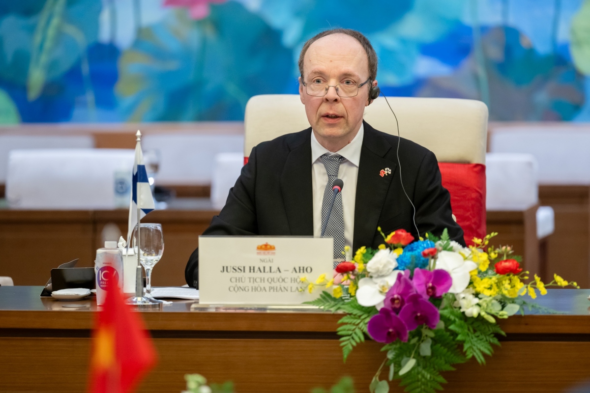 chủ tịch quốc hội vương Đình huệ hội đàm với chủ tịch quốc hội phần lan hình ảnh 5 chu tich quoc hoi vuong Dinh hue hoi dam voi chu tich quoc hoi phan lan hinh anh 5