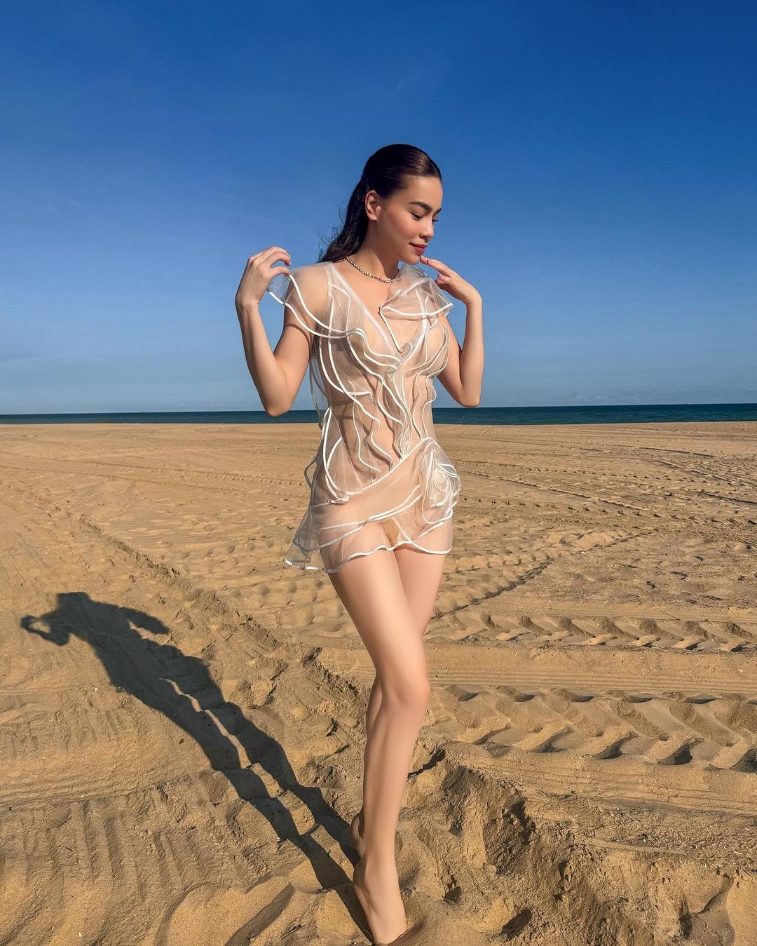 Hồ Ngọc Hà và dàn mỹ nhân Việt khởi động đầu hè với áo tắm ảnh 3