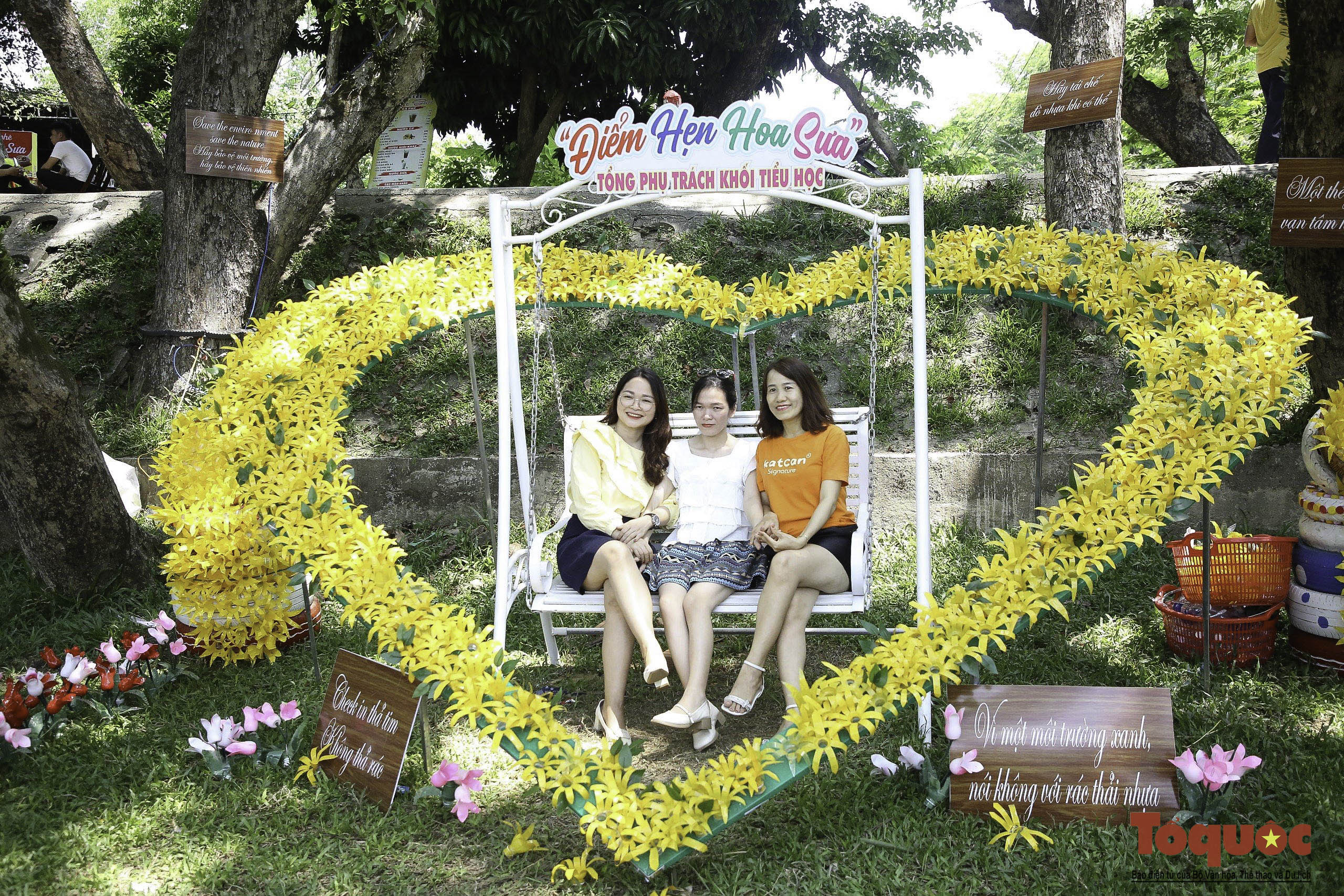 Hình ảnh quần thể 9 cây giáng hương ấn trăm tuổi ở Quảng Nam vừa được công nhận Cây Di sản - Ảnh 11. Hình ảnh quần thể 9 cây giáng hương ấn trăm tuổi ở Quảng Nam vừa được công nhận Cây Di sản - Ảnh 11.