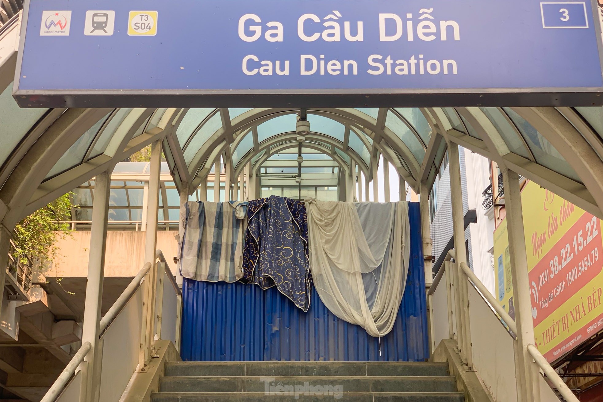 Chuẩn bị đi vào hoạt động, nhà ga tuyến Metro Nhổn - ga Hà Nội vẫn nhếch nhác, ngập rác thải ảnh 12