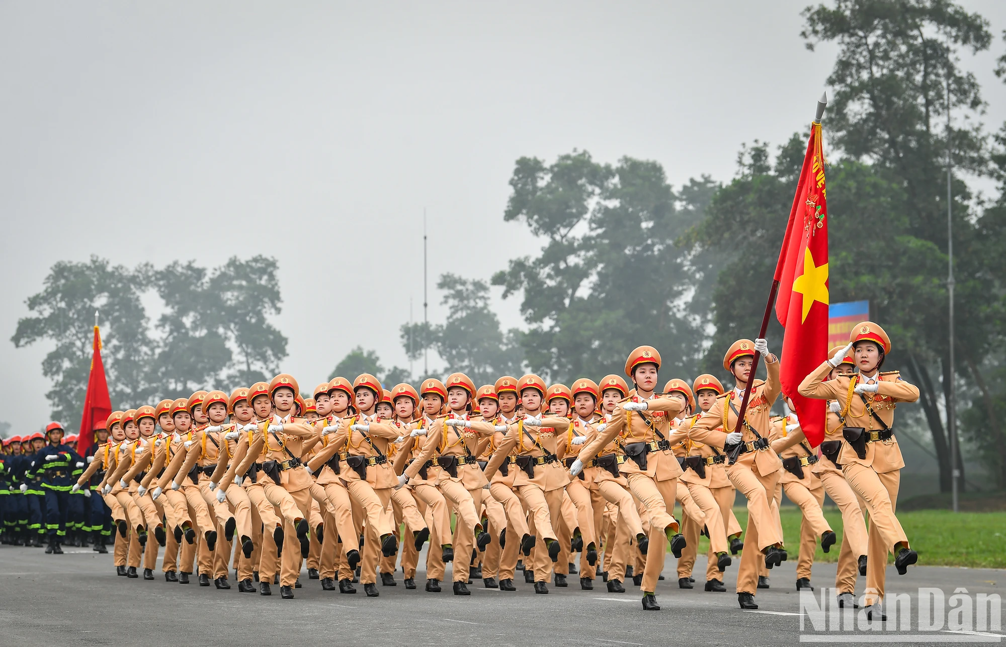[Ảnh] Hợp luyện diễu binh, diễu hành kỷ niệm 70 năm Chiến thắng Điện Biên Phủ ảnh 10