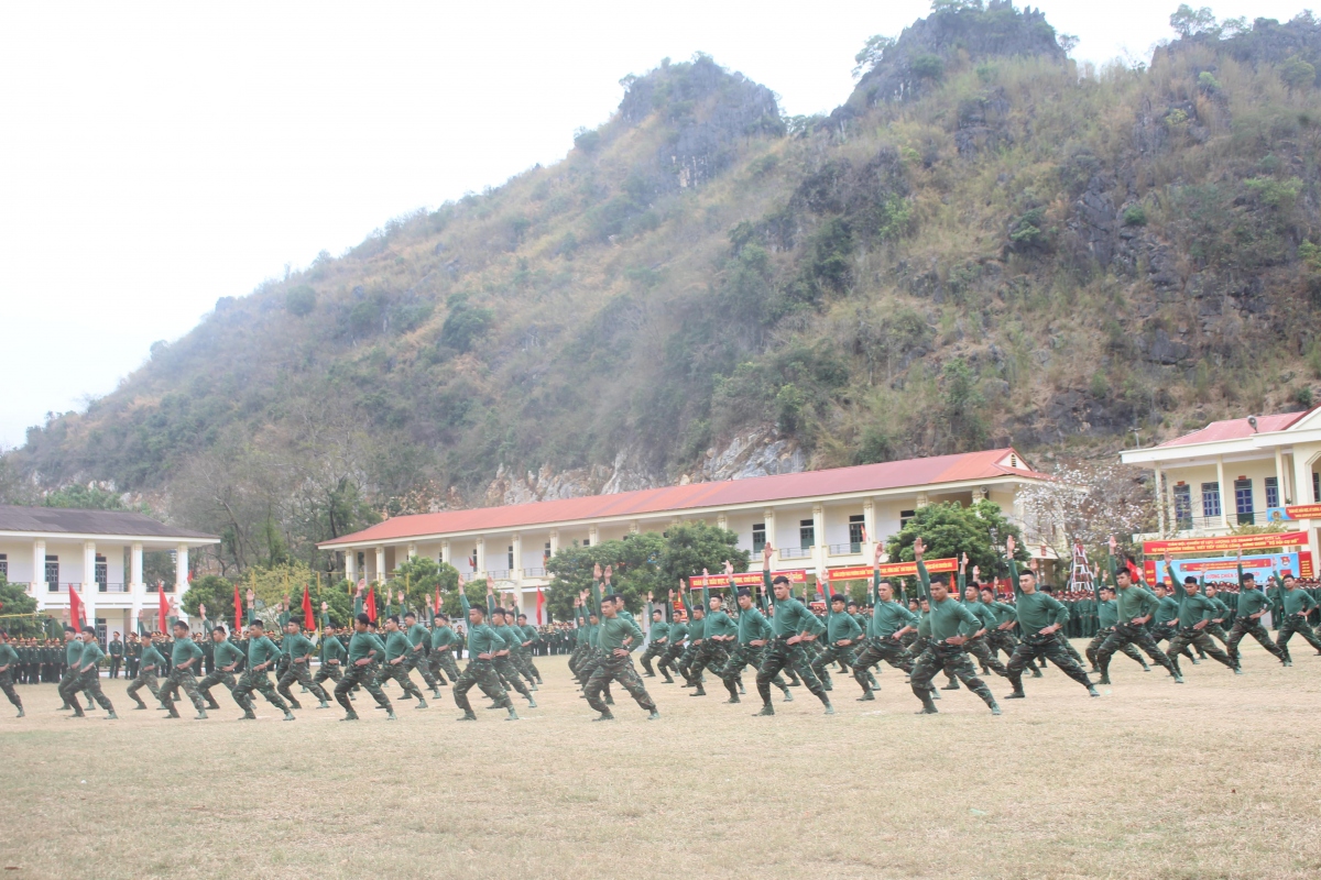 son la ra quan huan luyen, san sang chien dau hinh anh 5