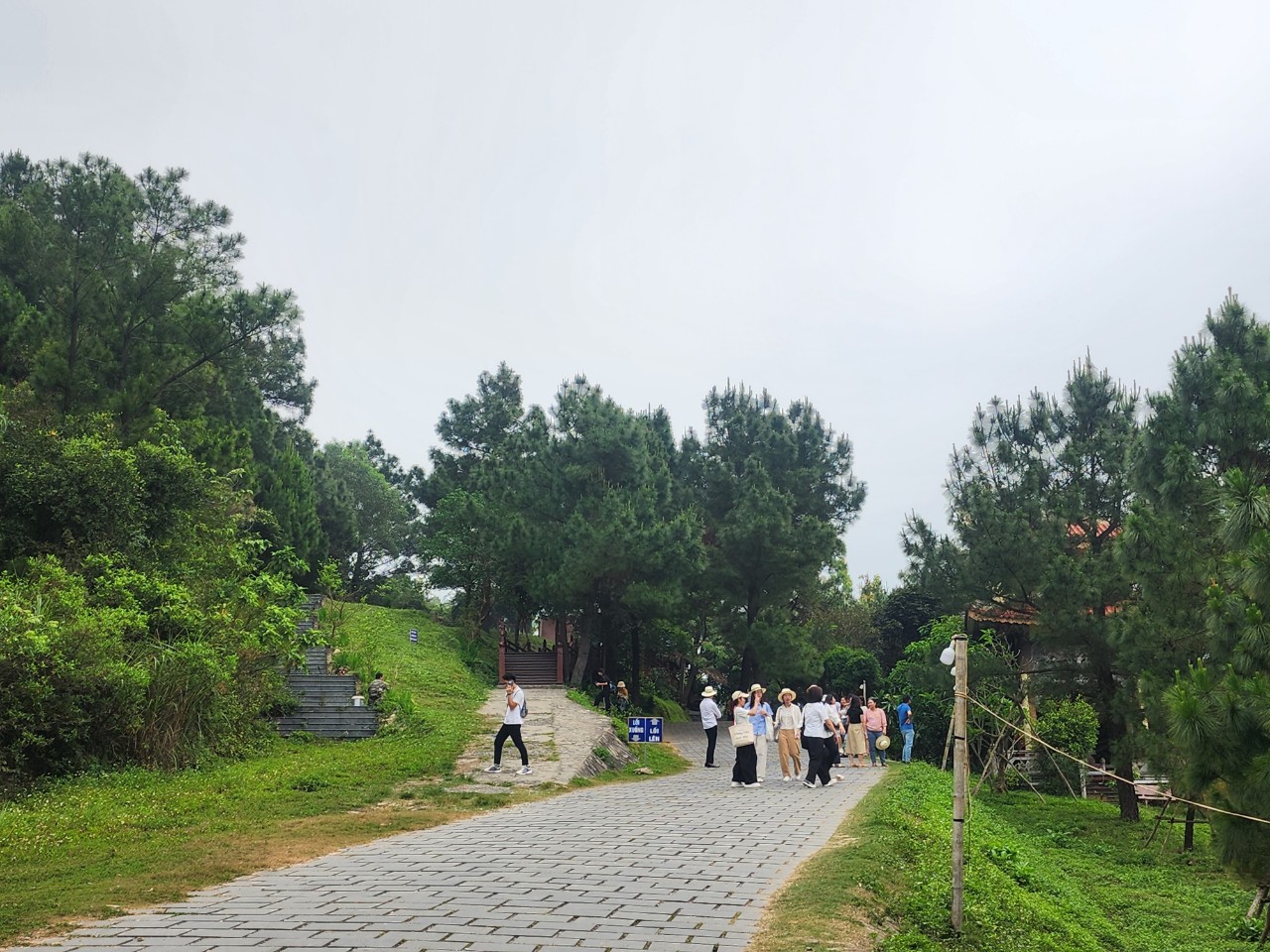Linh thiêng vùng đất Vũng Chùa - điểm xuất phát giải chạy Marathon vì ATGT 2024- Ảnh 4. Linh thiêng vùng đất Vũng Chùa - điểm xuất phát giải chạy Marathon vì ATGT 2024- Ảnh 4.